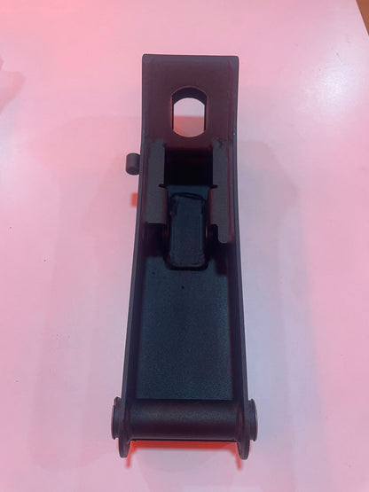 BRAZO SUPERIOR SUSPENSION DELANTERA - KUKIRIN G4 (NUEVA VERSION)